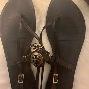 Lightly worn authentic Tory Burch sandals.